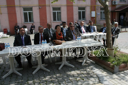 SEN de  OKU SEN de  KATIL BİZE