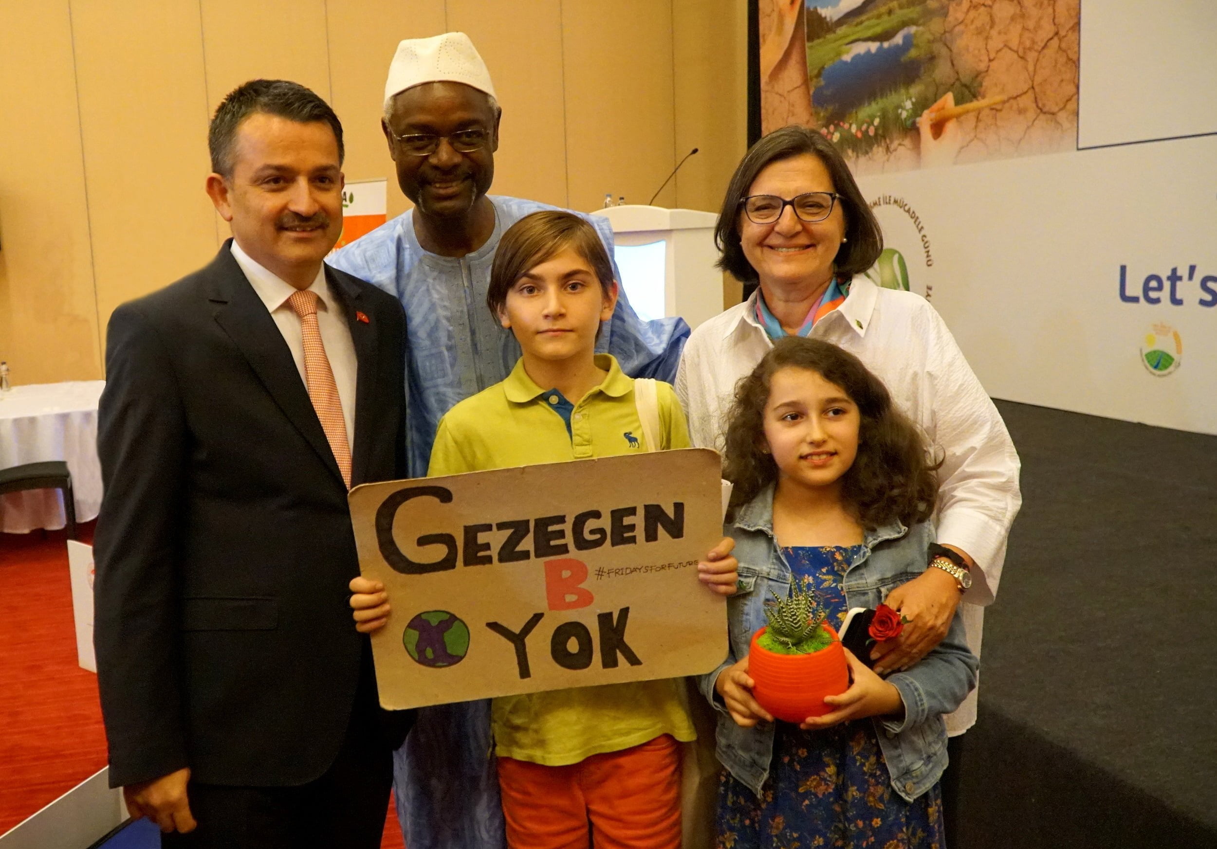 Toprağımız için El Ele