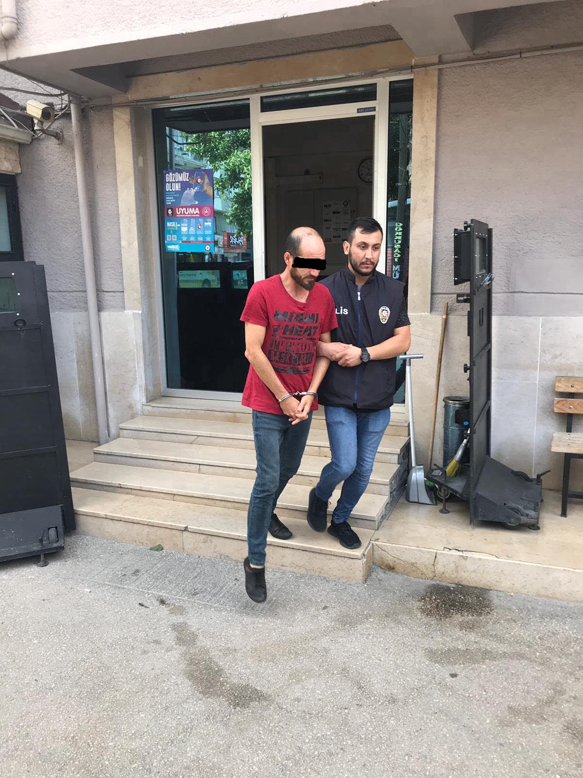 Uyuşturucu tacirlerine suçüstü