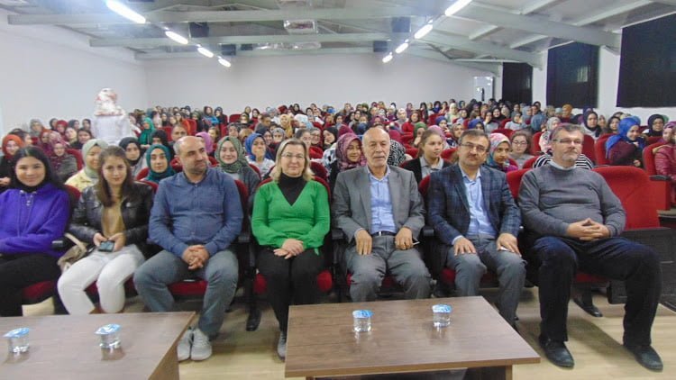 "Yakın Dönem Fikir Adamları: Mehmet Akif Ersoy"