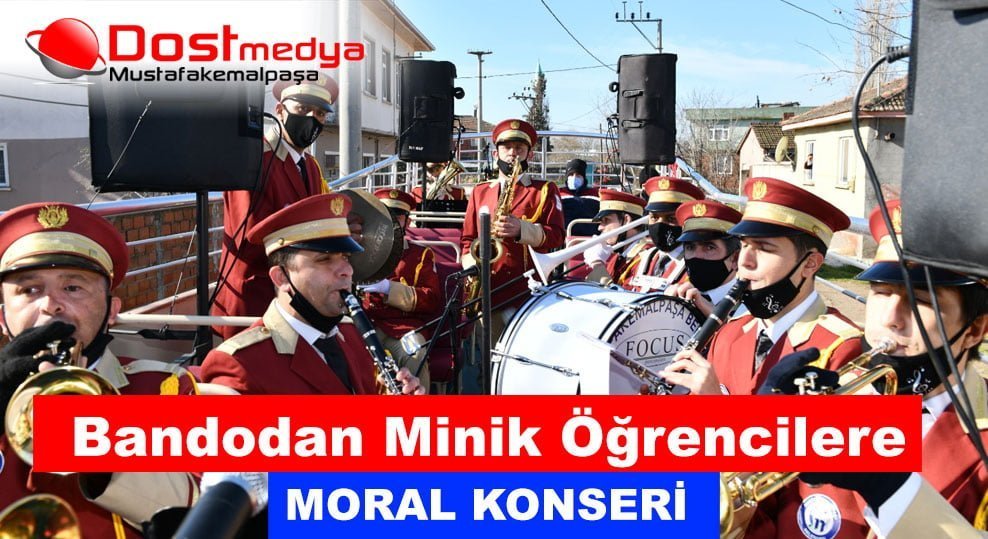 Bandodan minik öğrencilere moral konseri