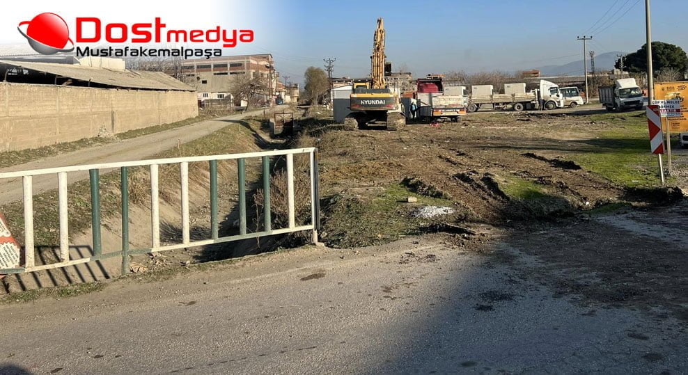 Mustafakemalpaşa'ya Hizmetler Devam Ediyor
