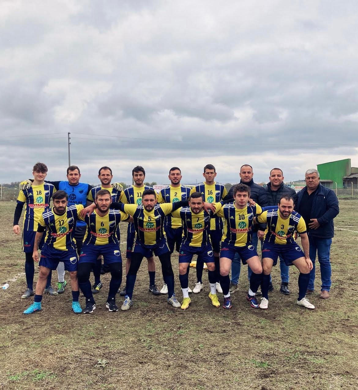 Çeltikçi Futbol Turnuvası'nda Çeyrek Final Maçları Pazar Günü Oynanacak