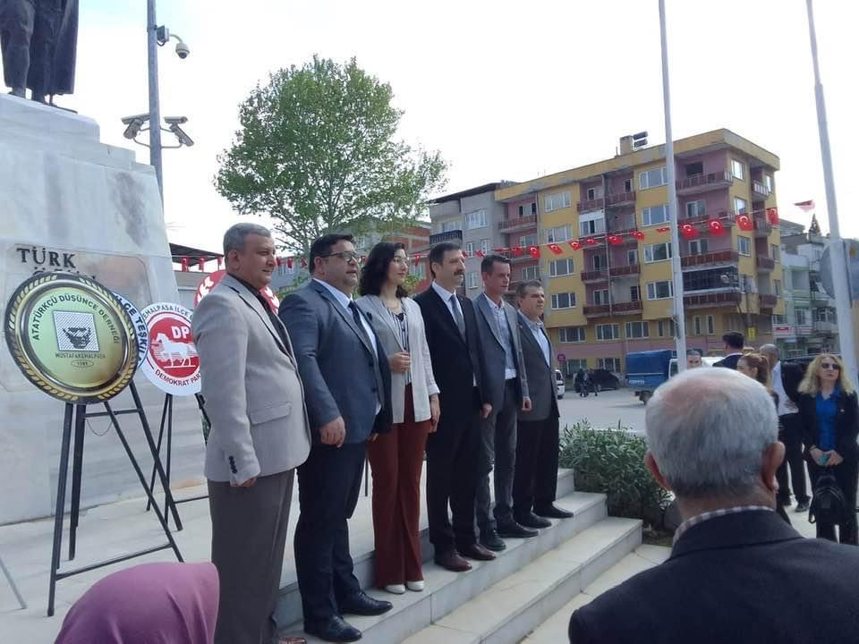 DEVA Partisi Mustafakemalpaşa İlçe Başkanı Özlem Bayraktar’dan 23 Nisan’a Özel Anlamlı Etkinlik