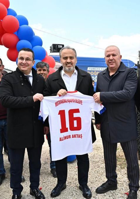 Diş Hastanesi ve Akar Spor Tesisleri Törenle Açıldı