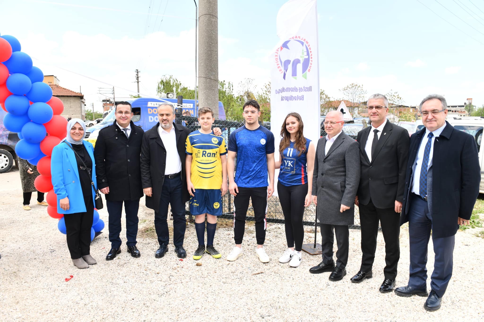 Diş Hastanesi ve Akar Spor Tesisleri Törenle Açıldı