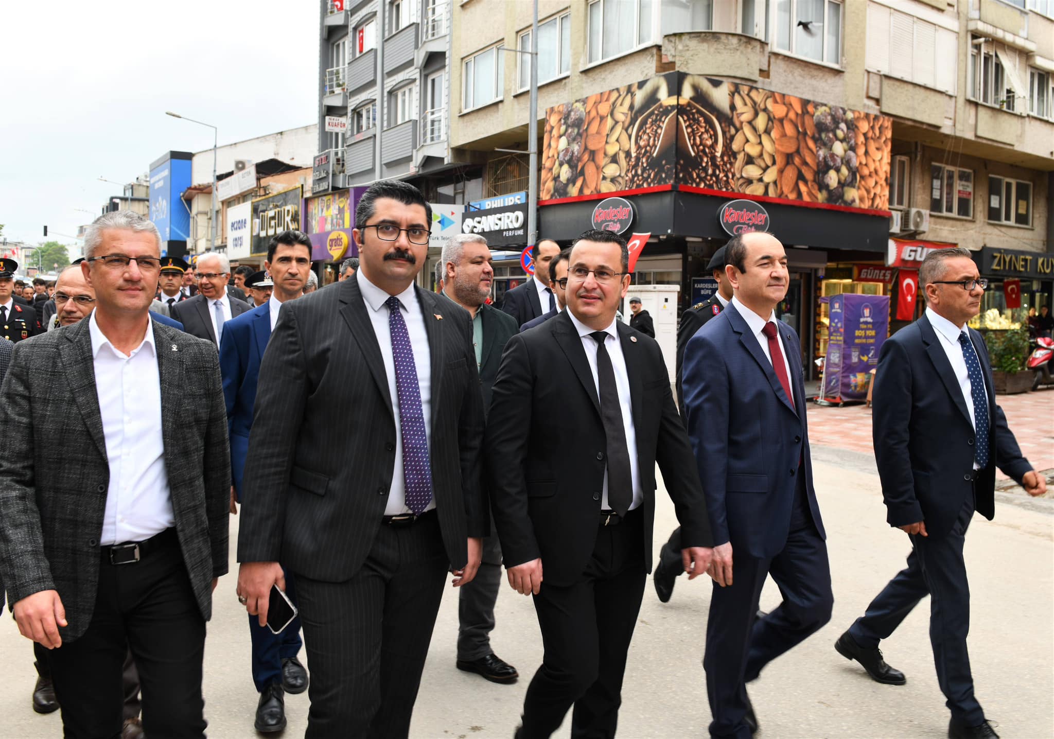 19 Mayıs Atatürk’ü Anma, Gençlik ve Spor Bayramı Resmi Tören ile Kutlandı