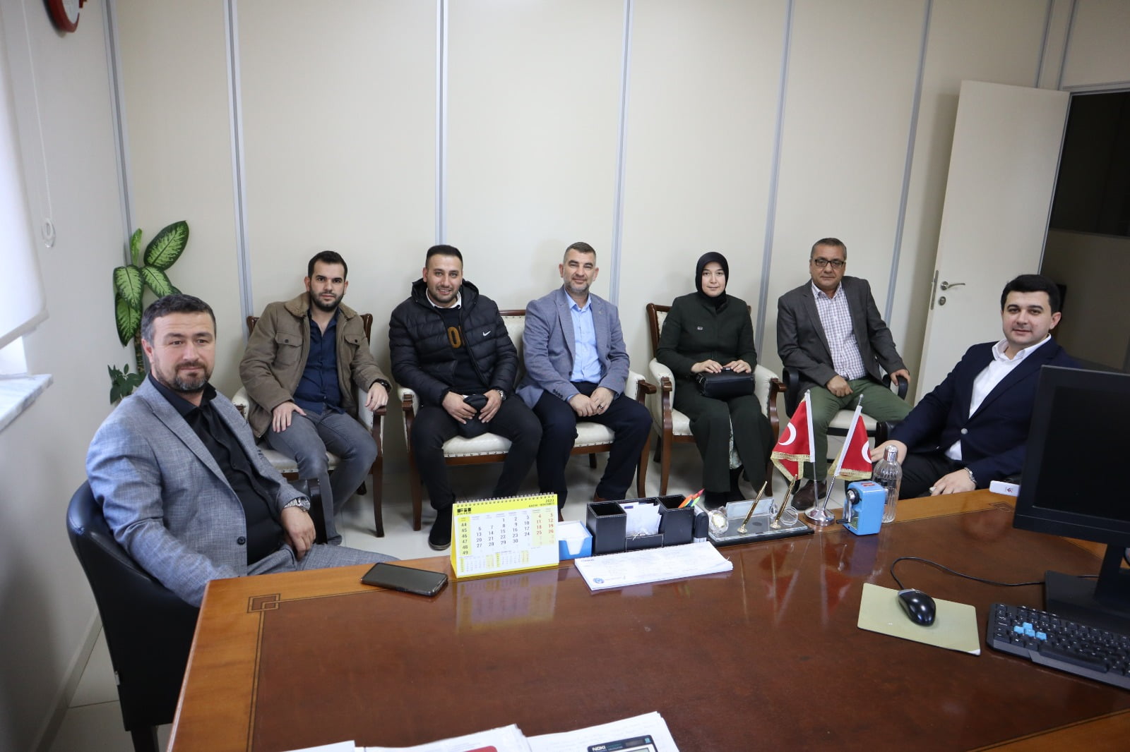 AK Parti İlçe Teşkilatı Ziyaretlerine Devam Ediyor