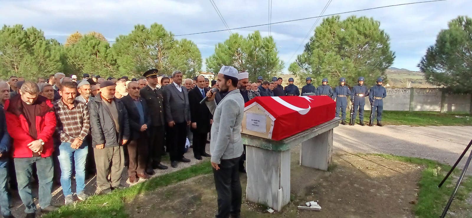Kıbrıs gazisi askeri törenle sonsuzluğa uğurlandı