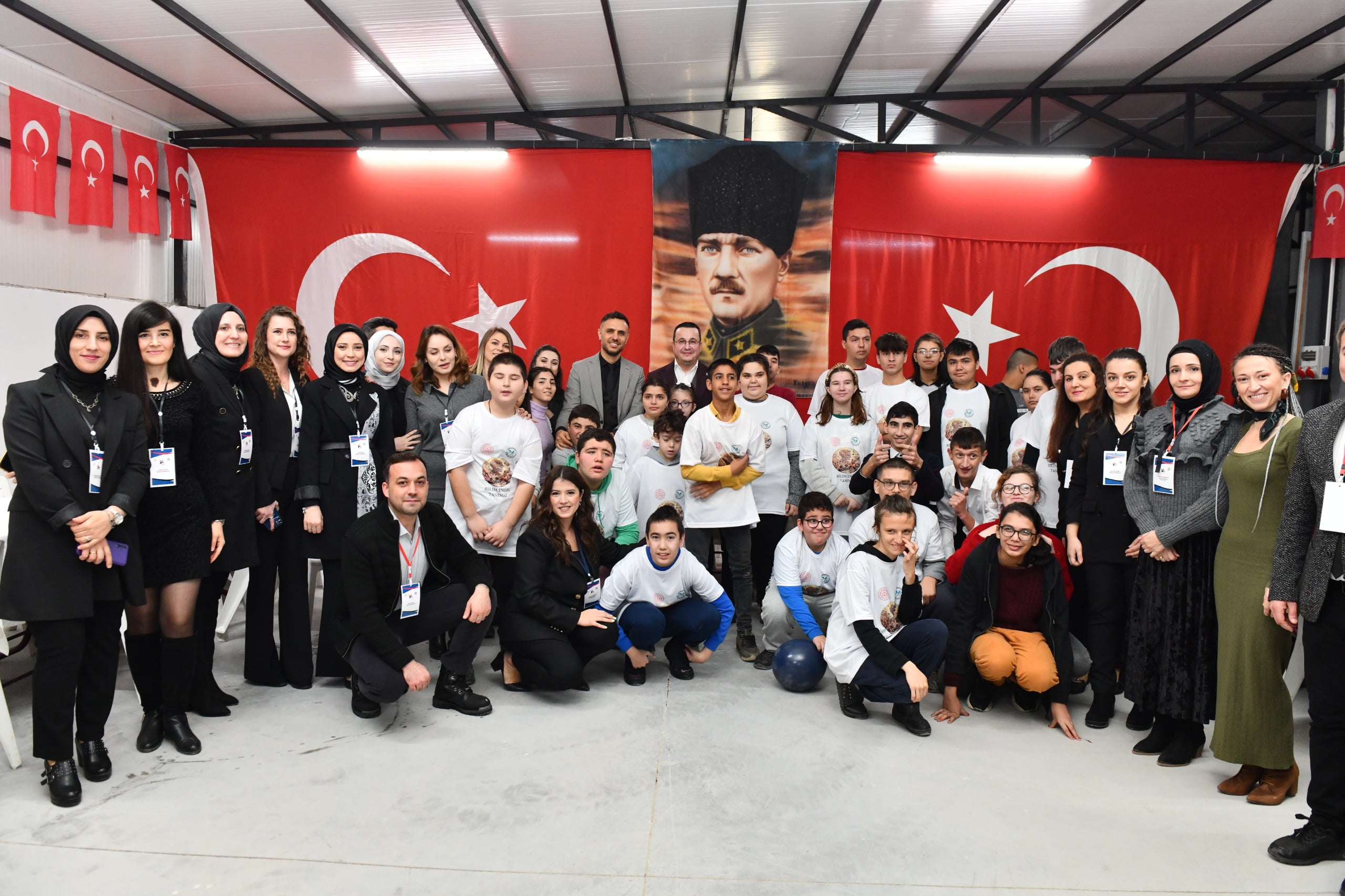 Başkan Kanar, Tübitak 4006 Bilim Fuarı’nda