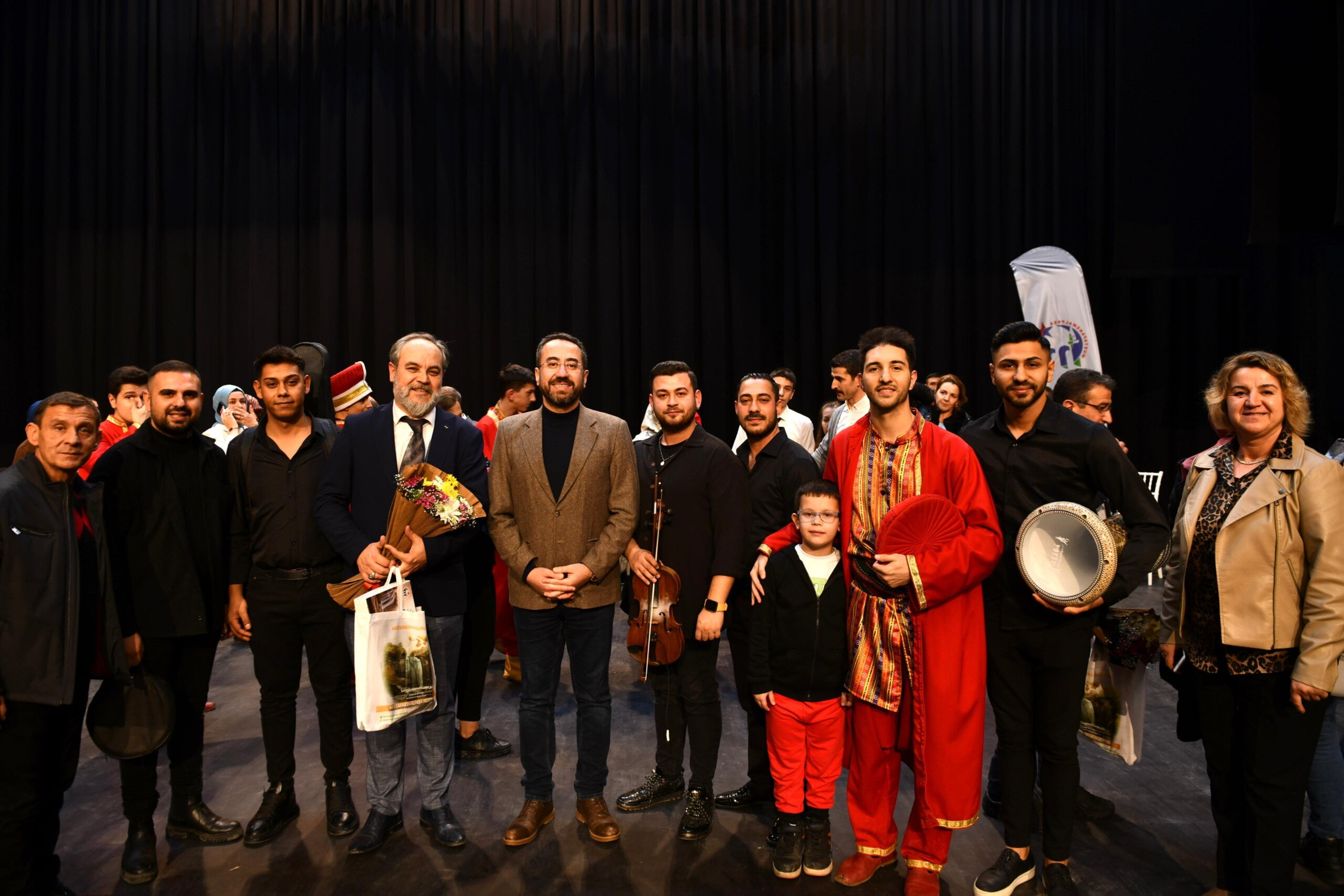 Dev Tesiste Kursiyerlerin Sanat Şöleni Büyüledi