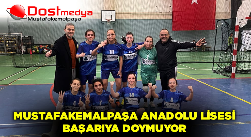 Mustafakemalpaşa Anadolu Lisesi Başarıya doymuyor