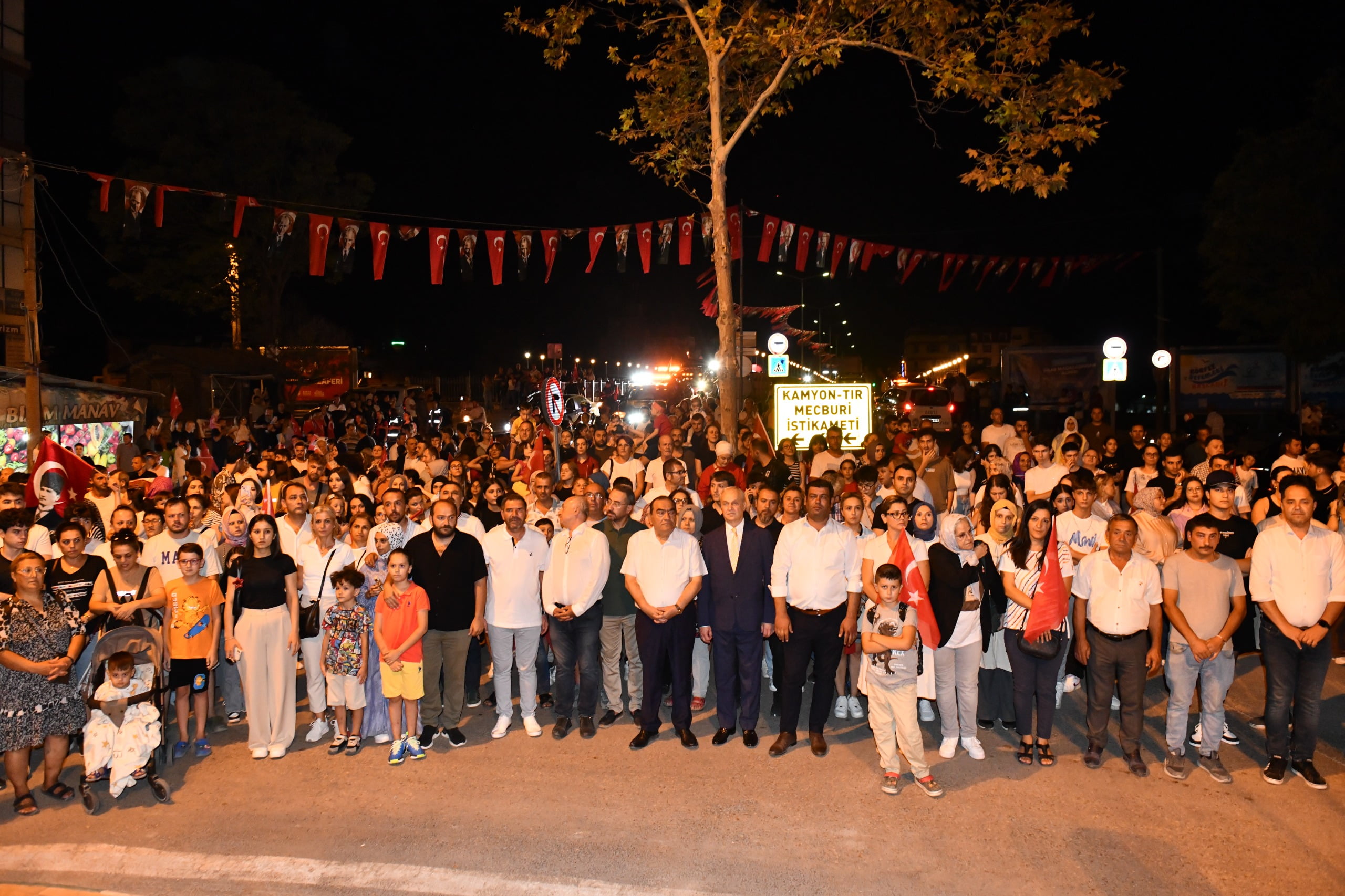 30 AĞUSTOS COŞKUSU ADIMIZA YAKIŞTI