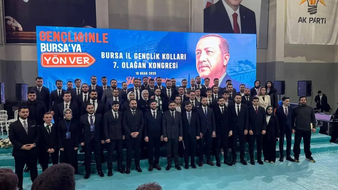  Alperen Uzun, AK Parti Bursa Gençlik Kolları Yönetimine Girdi