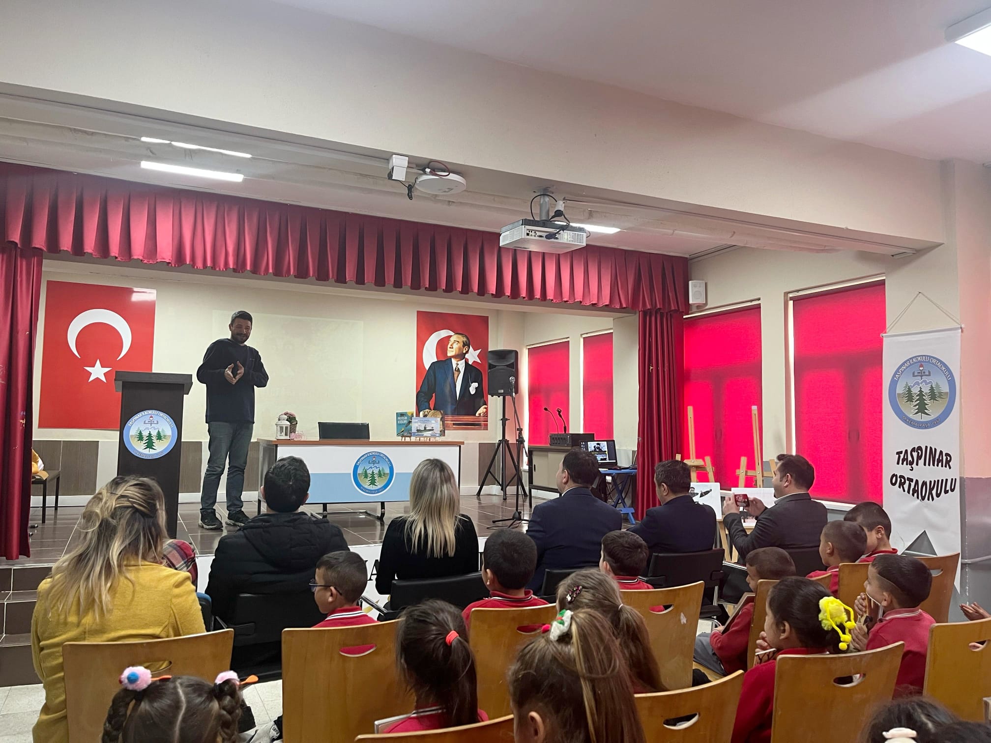 TAŞPINAR OKULU ALPER TÜYDEŞ İLE DOĞAYA KANAT AÇTI!