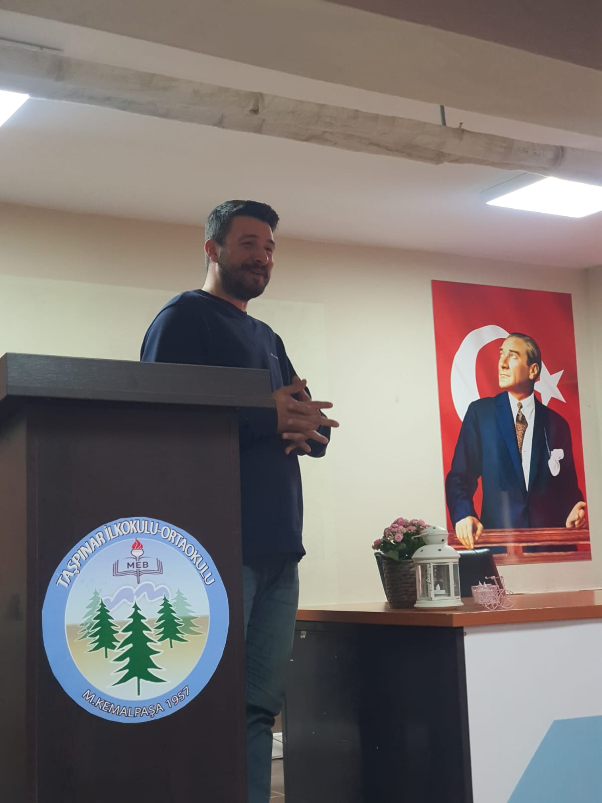 TAŞPINAR OKULU ALPER TÜYDEŞ İLE DOĞAYA KANAT AÇTI!