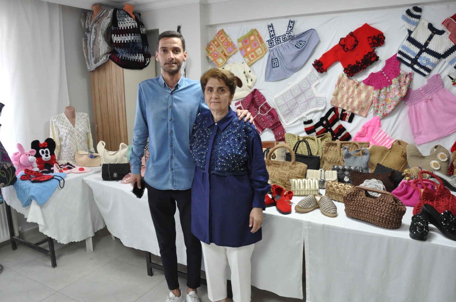 HEM’DE EL EMEĞİ GÖZ NURU ESERLER SERGİSİ