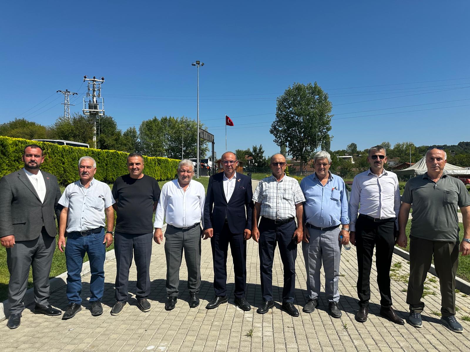 Başkan Akar  "17 Aydır Dilencilik Yapıyoruz, Hizmet Alamıyoruz!"