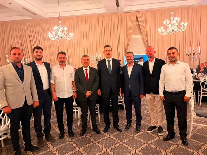 Bursa Siyasetini Buluşturan Düğün!